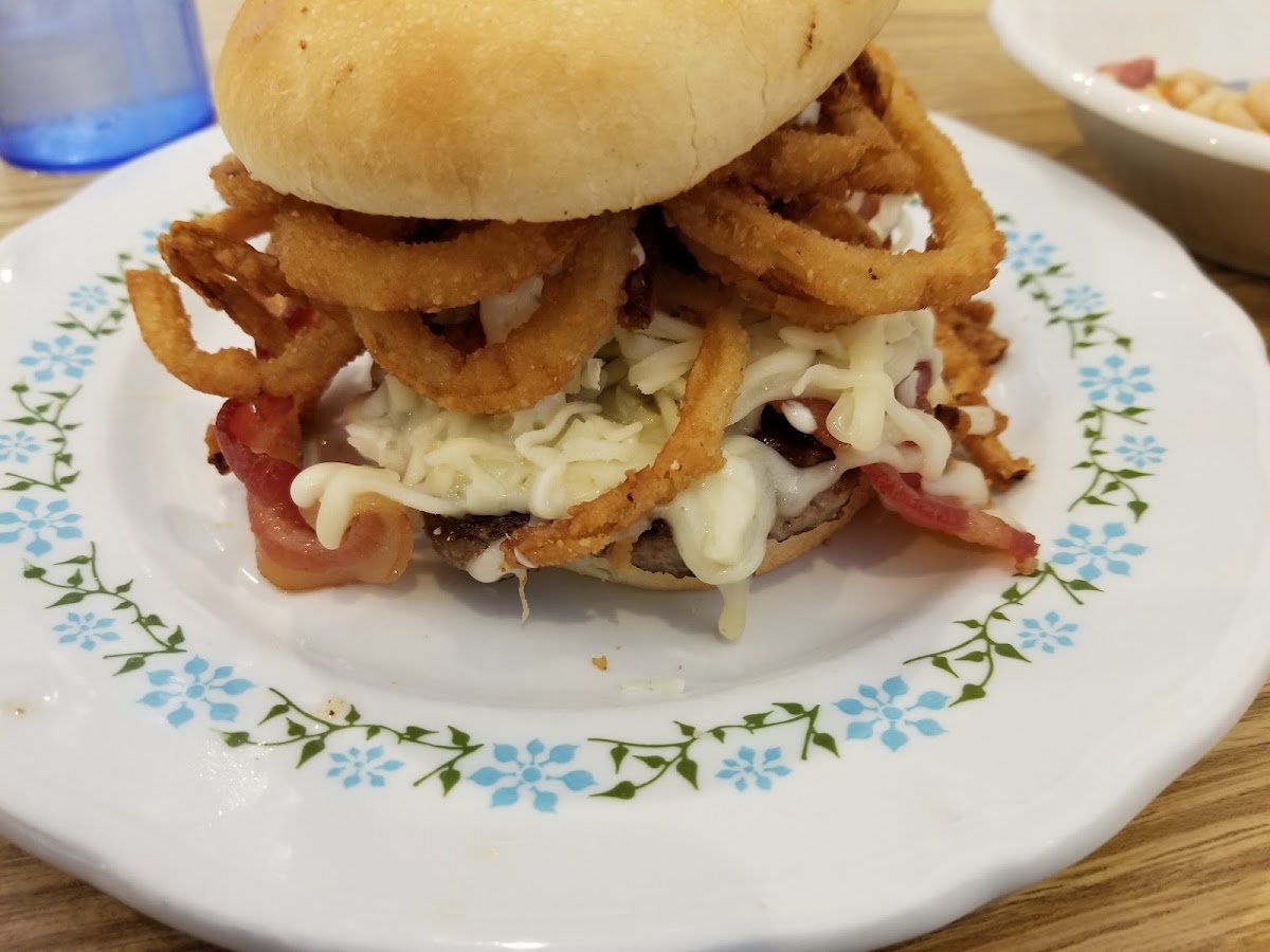 Broadway Cafe Butler - Photo 4