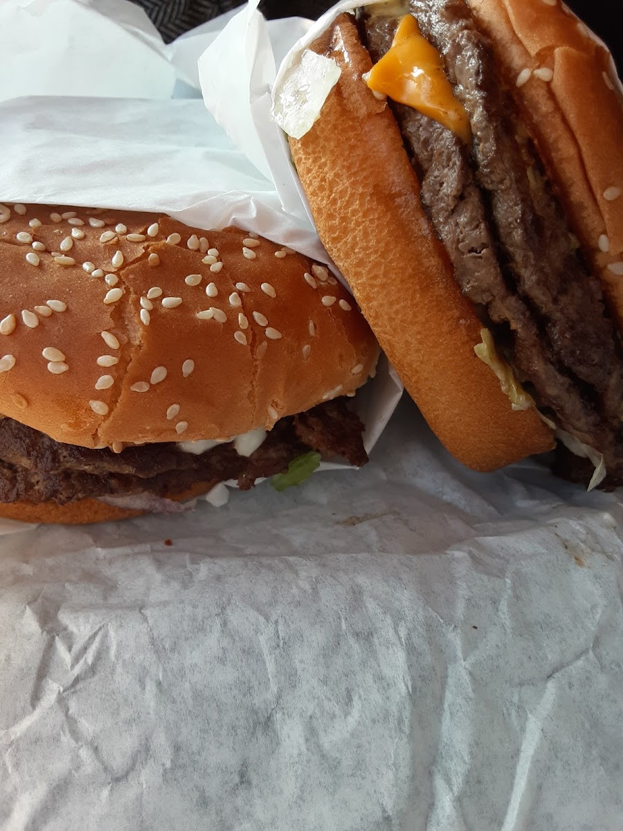 Super Burger Ceres - Photo 2
