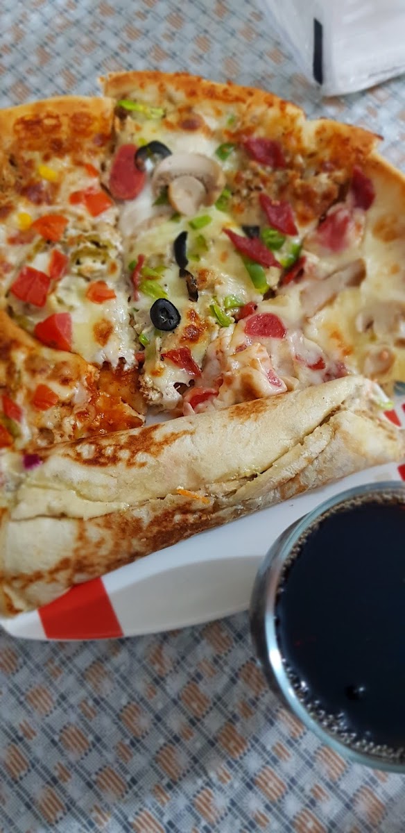 K&Q Pizza Parlour - Photo 8