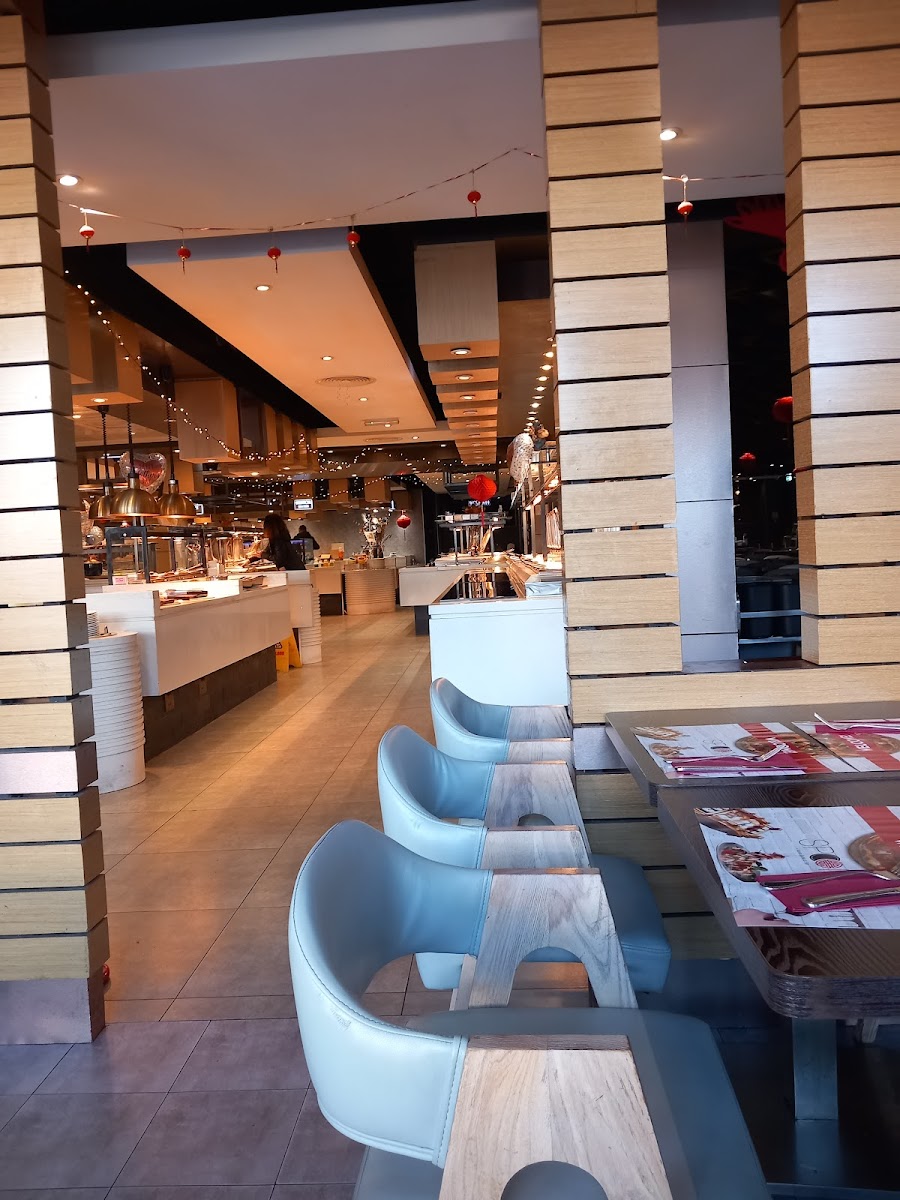 Spoon World Buffet & Bar Ipswich IP1 3EL - Photo 2