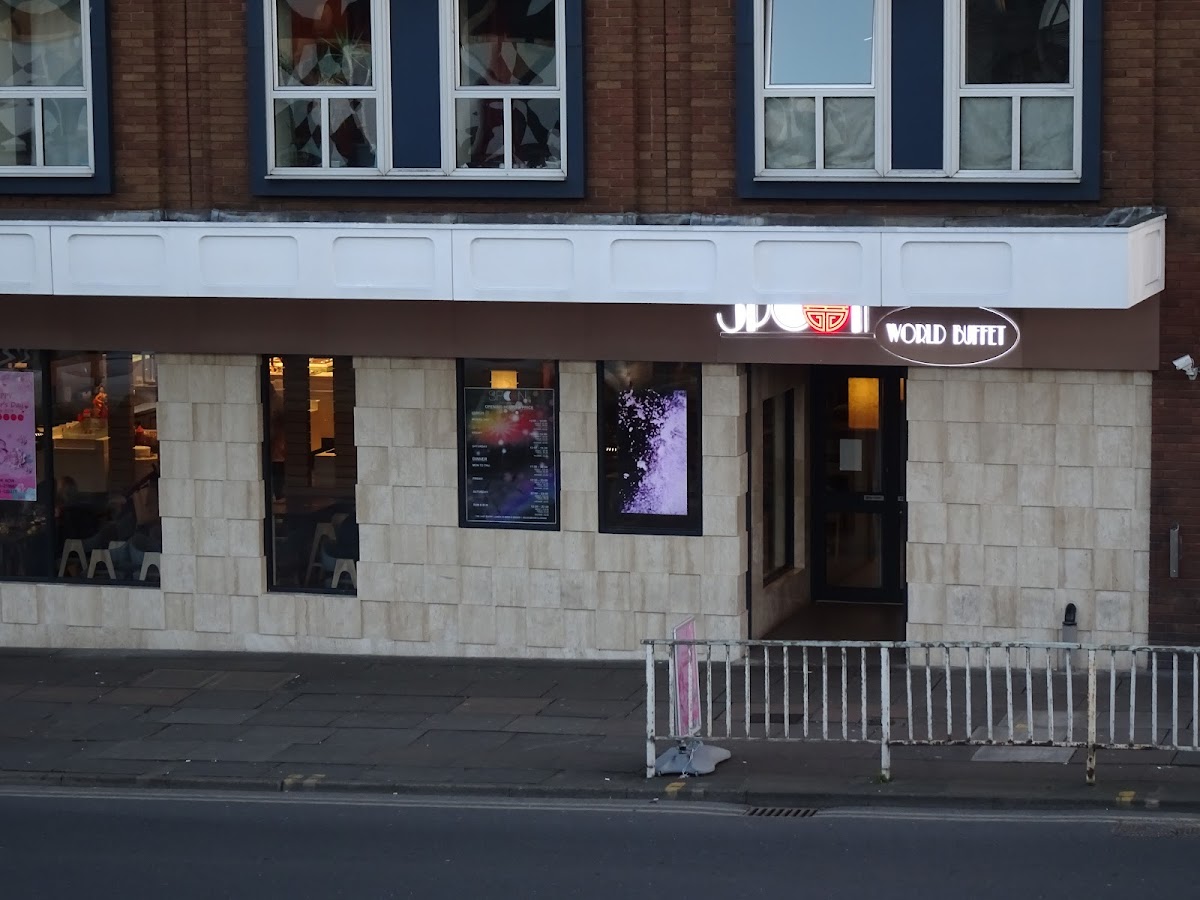 Spoon World Buffet & Bar Ipswich IP1 3EL - Photo 6