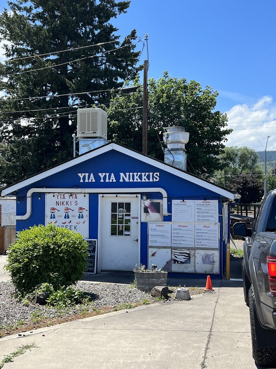 Yia Yia Nikki's La Grande