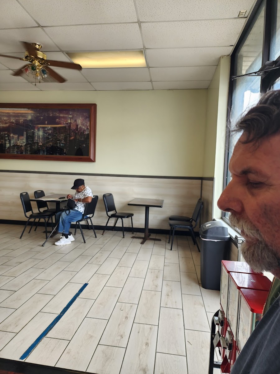 Wok N Roll Knoxville - Photo 4