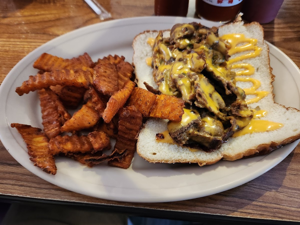 Log Cabin Cafe Kempner - Photo 1