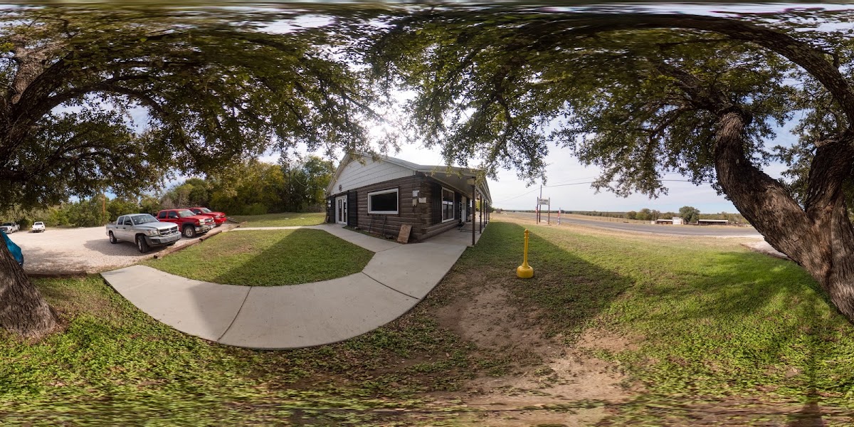 Log Cabin Cafe Kempner - Photo 4