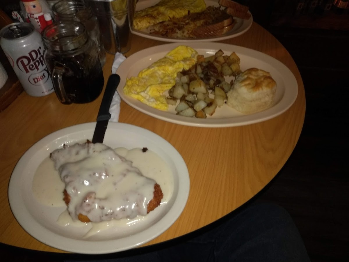 Log Cabin Cafe Kempner - Photo 6