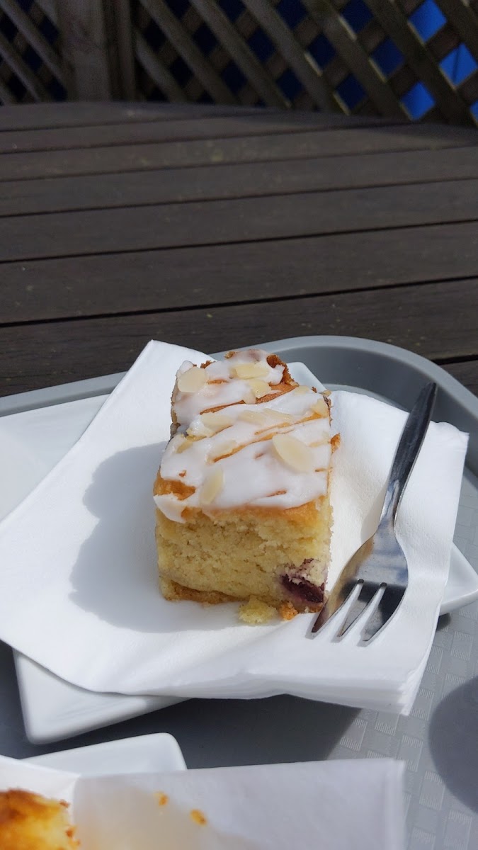 Cafe in the Park Matlock DE4 3AR - Photo 5