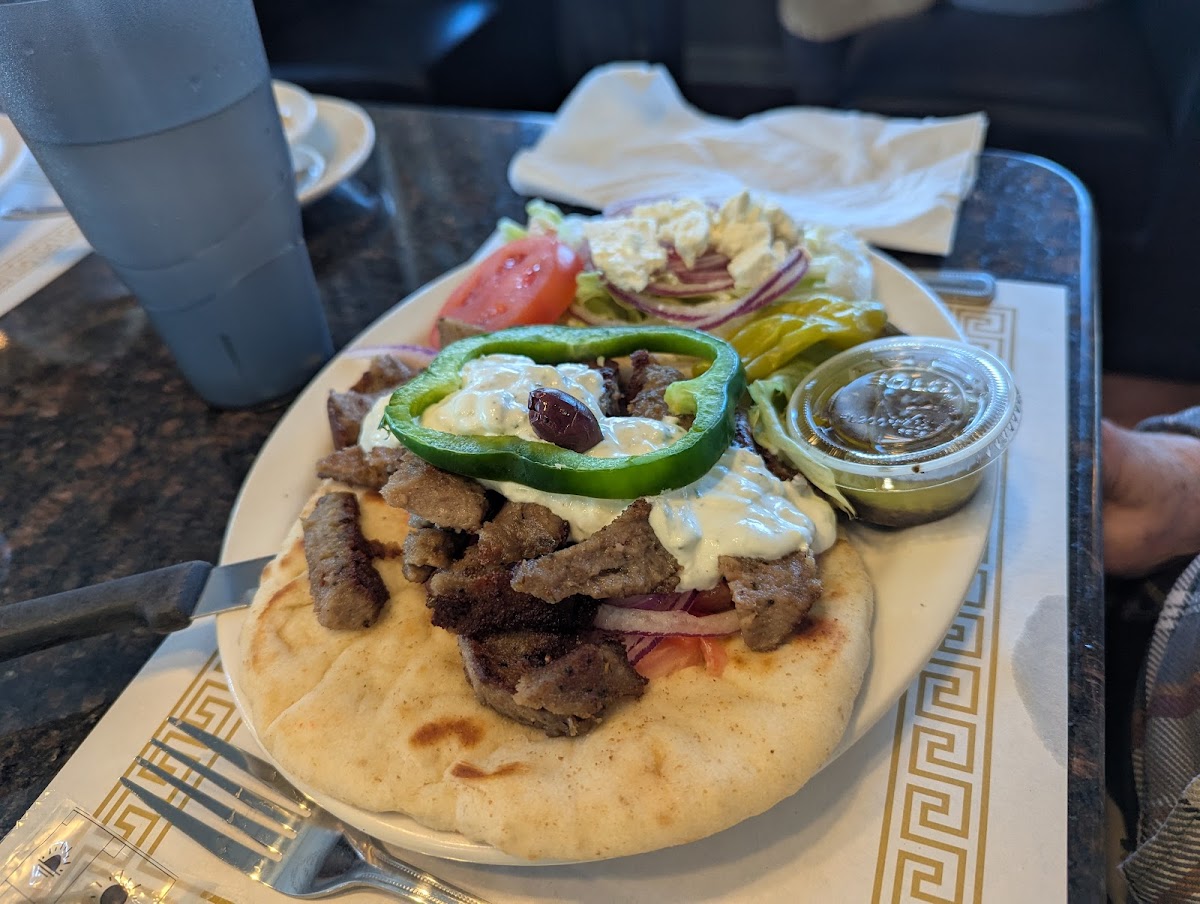 Jimmy The Greek Restaurant - Photo 4