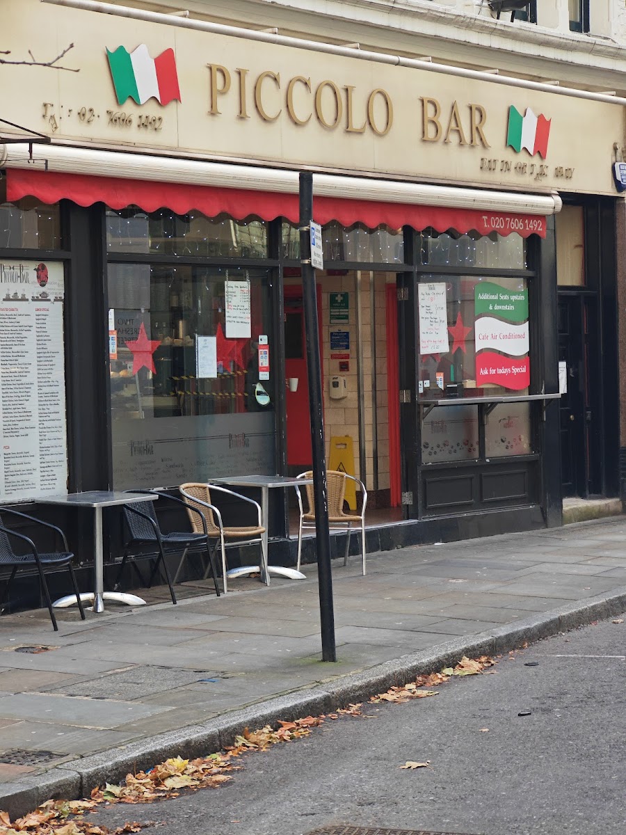 Piccolo Bar London EC2V 7BX