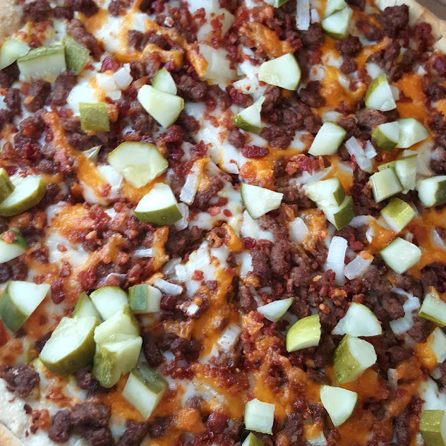 Cheeseburger Pizza