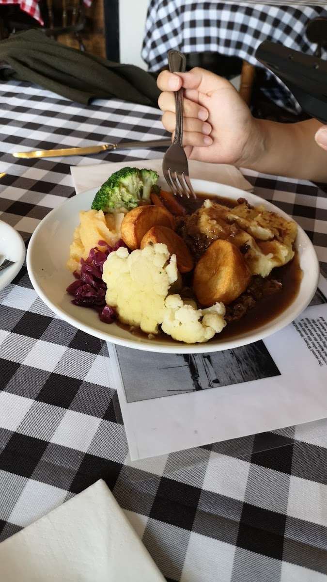 Howards Cafe Lowestoft NR33 0DR - Photo 4