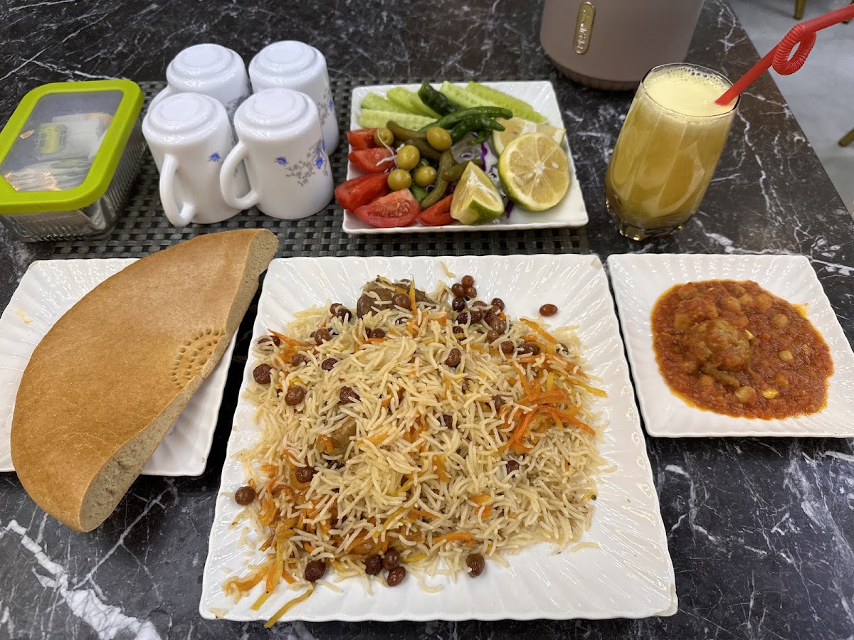 Mansour Restaurant - Photo 4