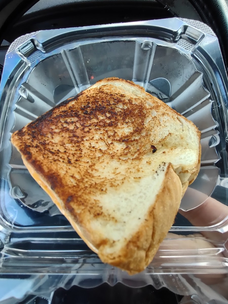 Sue's Grill - Photo 9