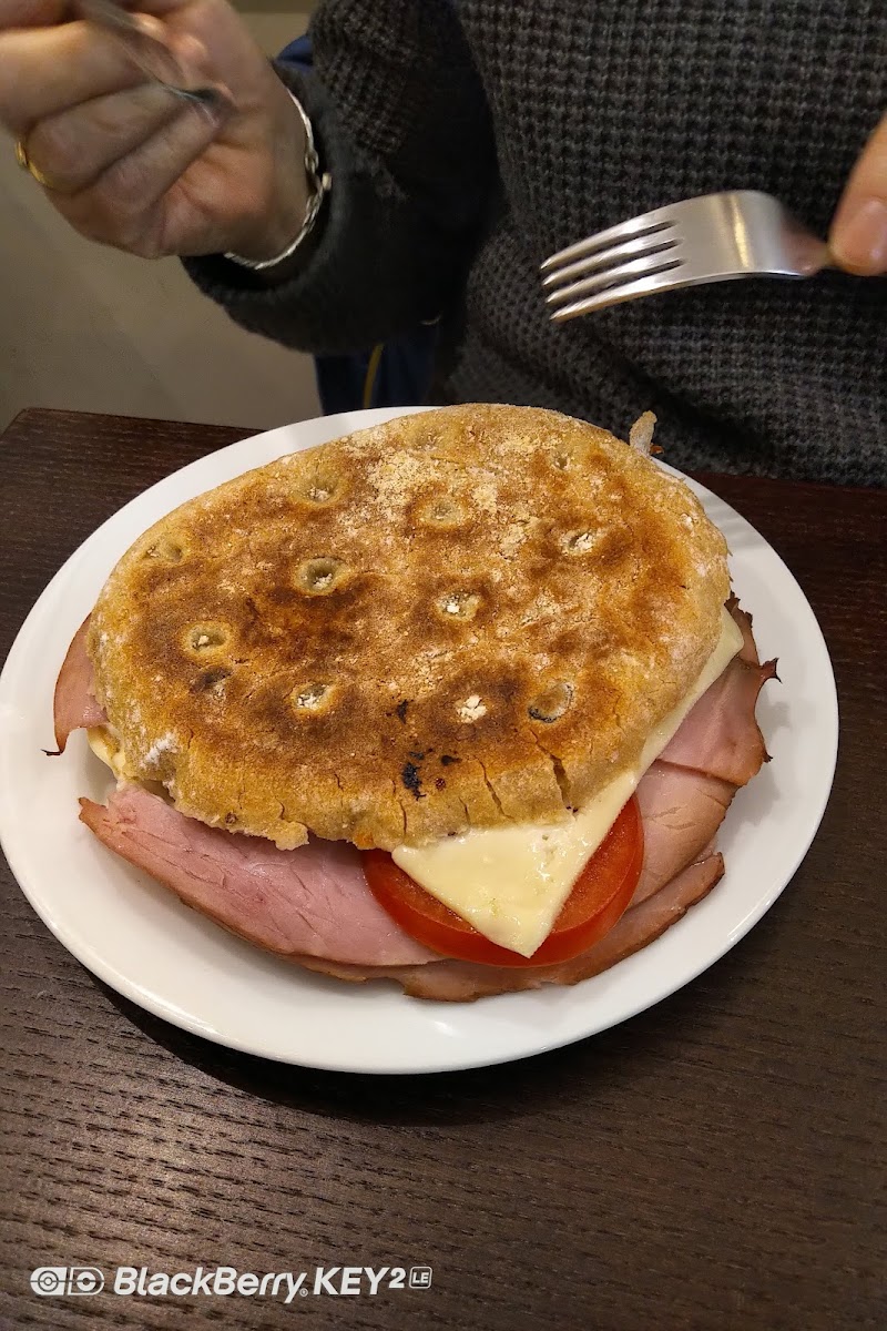 Cosy Coffee Ruislip HA4 8LS - Photo 1