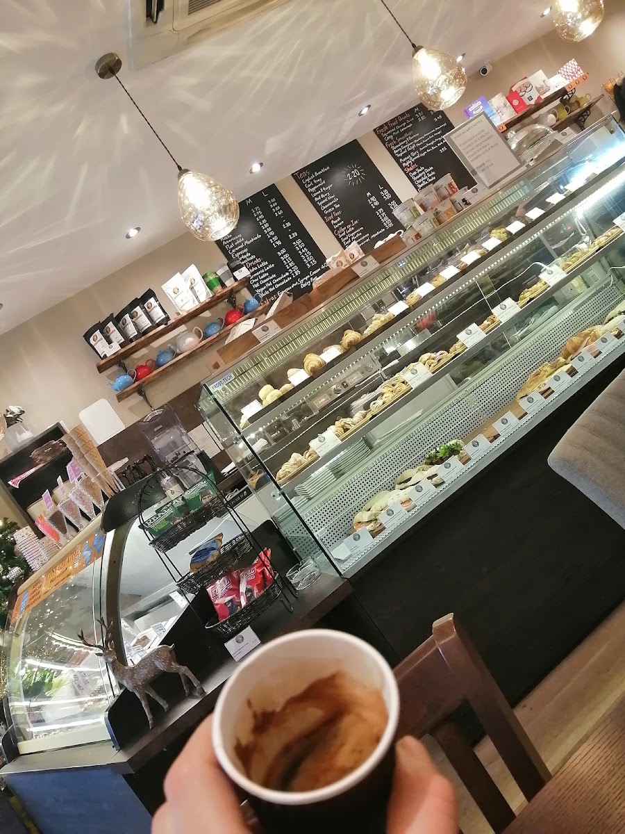 Cosy Coffee Ruislip HA4 8LS - Photo 3