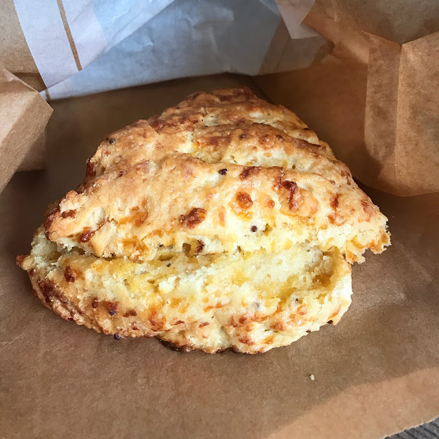 Cheddar Cheese Scone with Butter