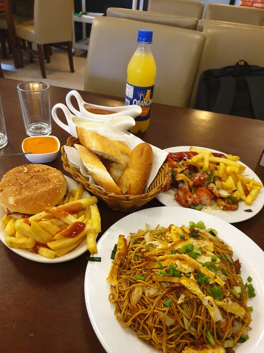 Amigos Curepipe - Photo 5