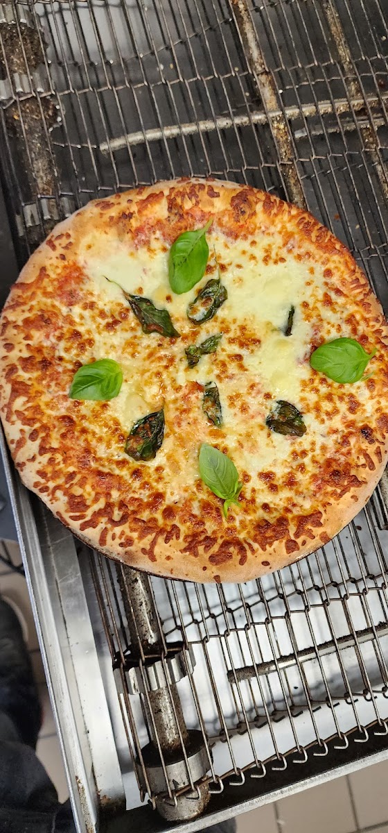 Pizza Avenue QC J1E 3P1 - Photo 5