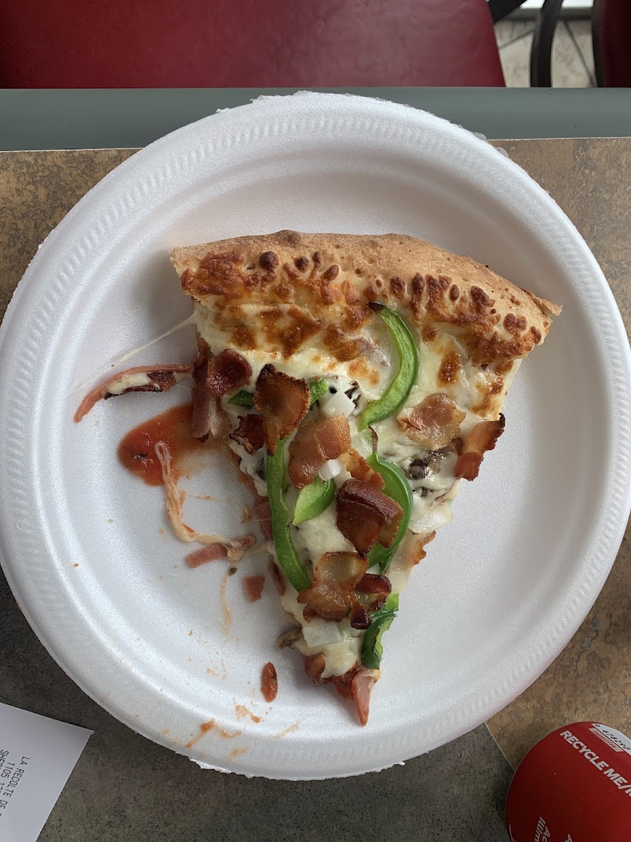Pizza Avenue QC J1E 3P1 - Photo 6