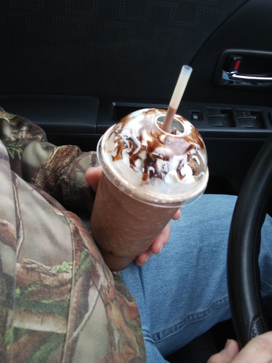Mudslingers Drive-Thru Coffee. Lebanon - Photo 3