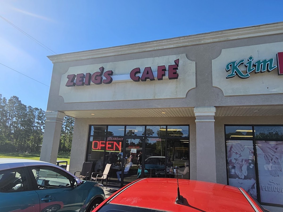 Zeig's Cafe - Photo 2