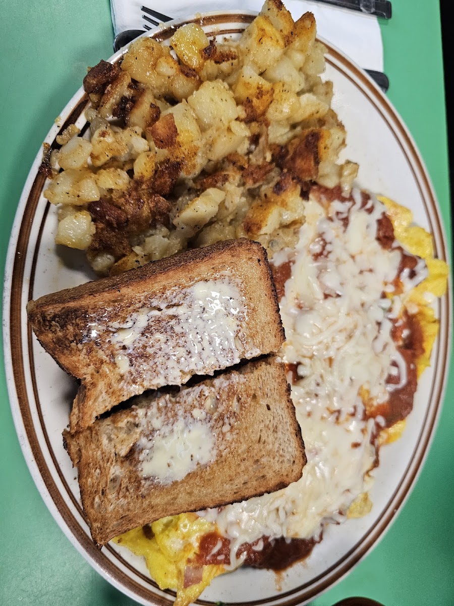 Tresca's Eating Place - Photo 9