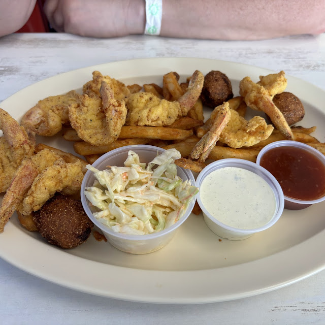 Fried Shrimp Basket with Fries