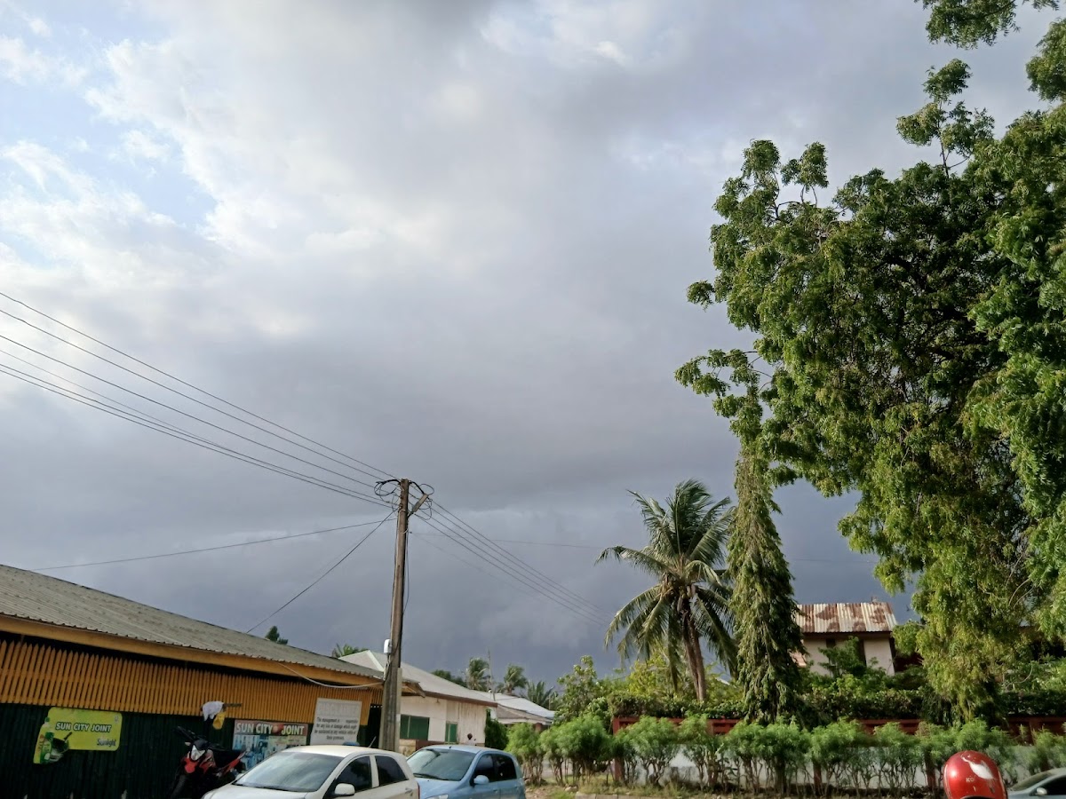 Sun City Joint Restaurant, TEMA - Photo 5