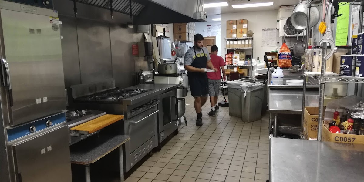American Table Family Restaurant - Photo 8