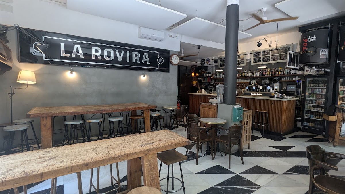 La Rovira - Photo 1