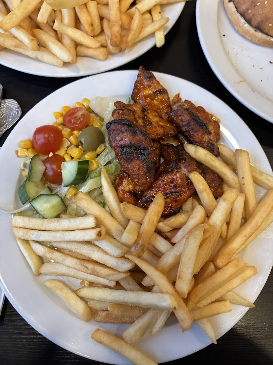 Tasty's - Peri Peri Chicken - Photo 1