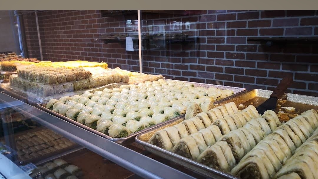 Yasmeen Bakery Windsor - Photo 6
