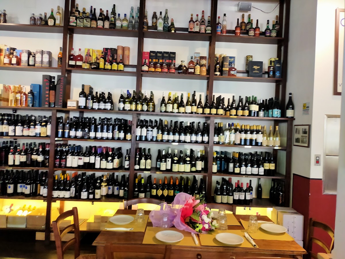 Enoteca Graziani - Photo 2