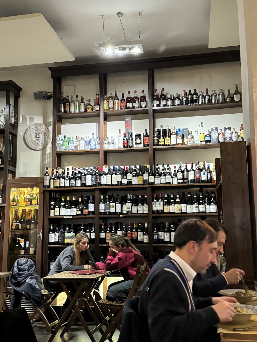 Enoteca Graziani - Photo 4