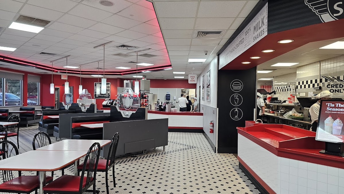 Steak 'n Shake Clermont - Photo 3