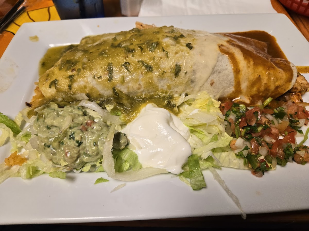 Los Compas Mexican Restaurant - Photo 1
