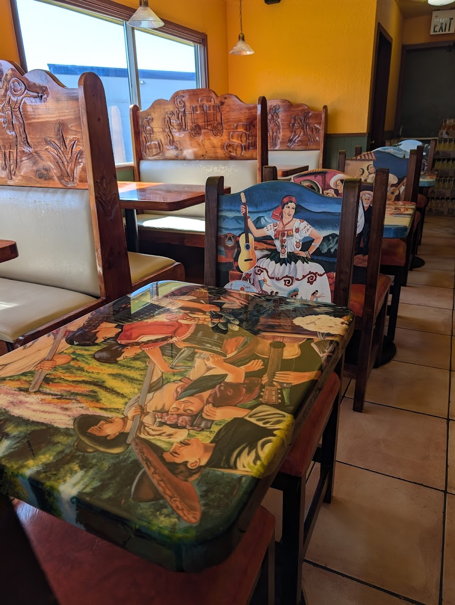 Taqueria Yungapeti - Photo 3
