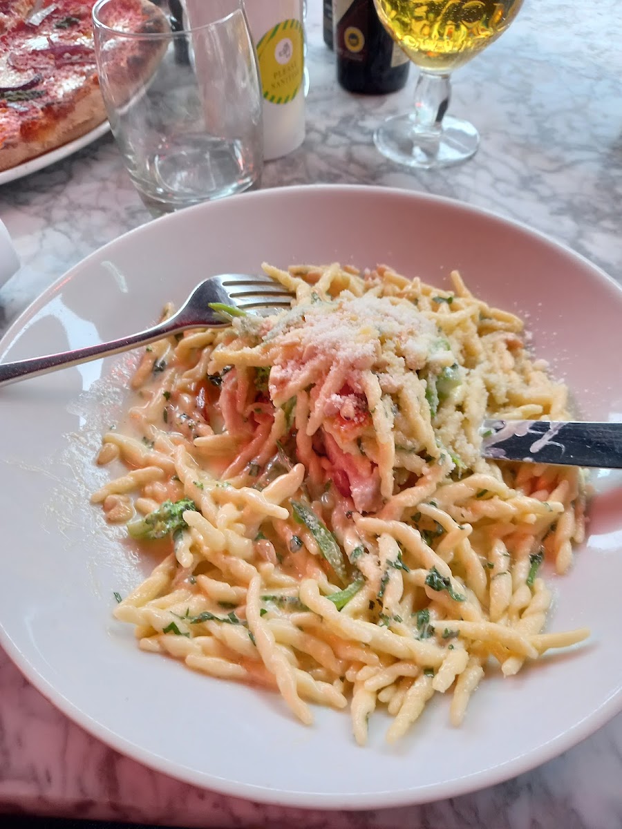 Village Cafe - Photo 7