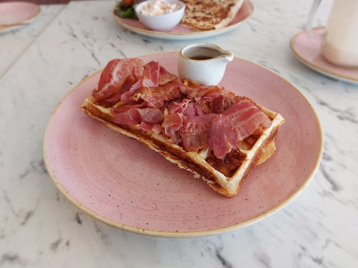 The Waffle Bar - Photo 4