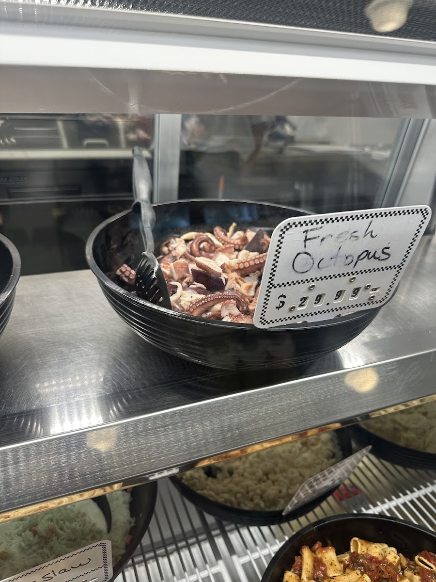 Tony's Italian Deli - Photo 5