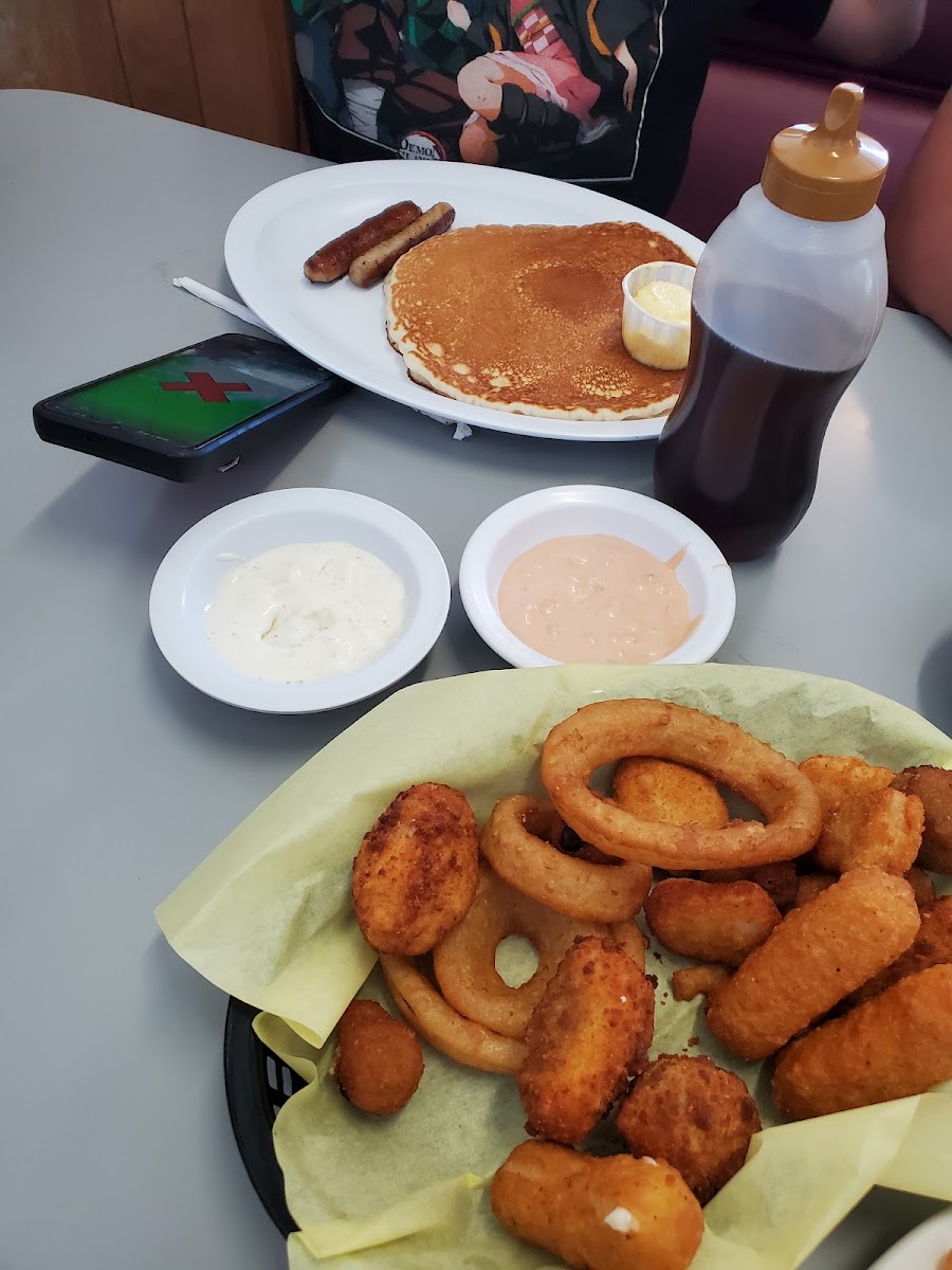Rosie's Restaurant - Photo 3