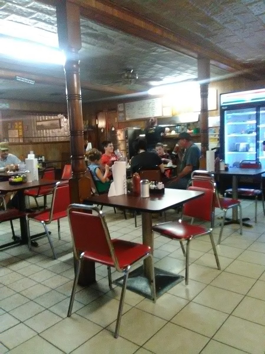 Howell's Western Cafe - Photo 9