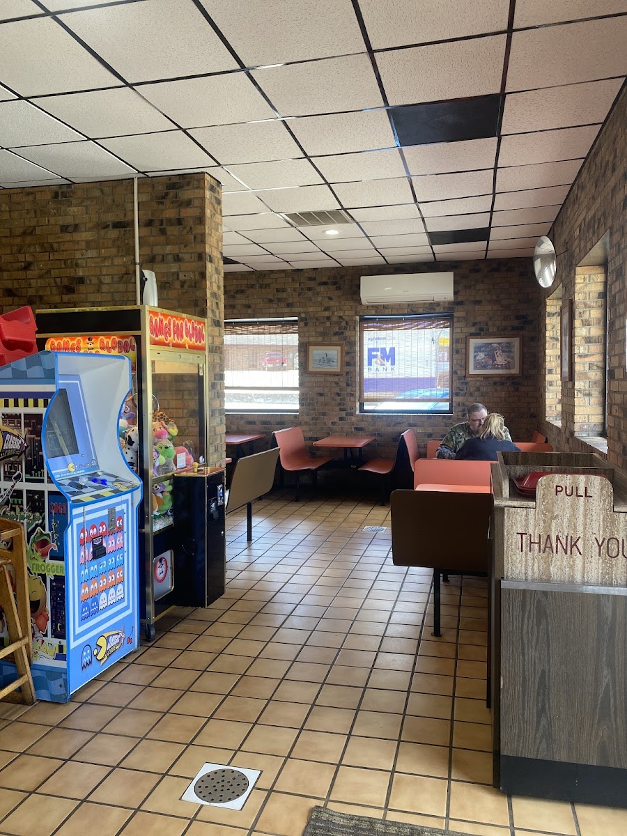 The Dip Dairy Freeze - Photo 8