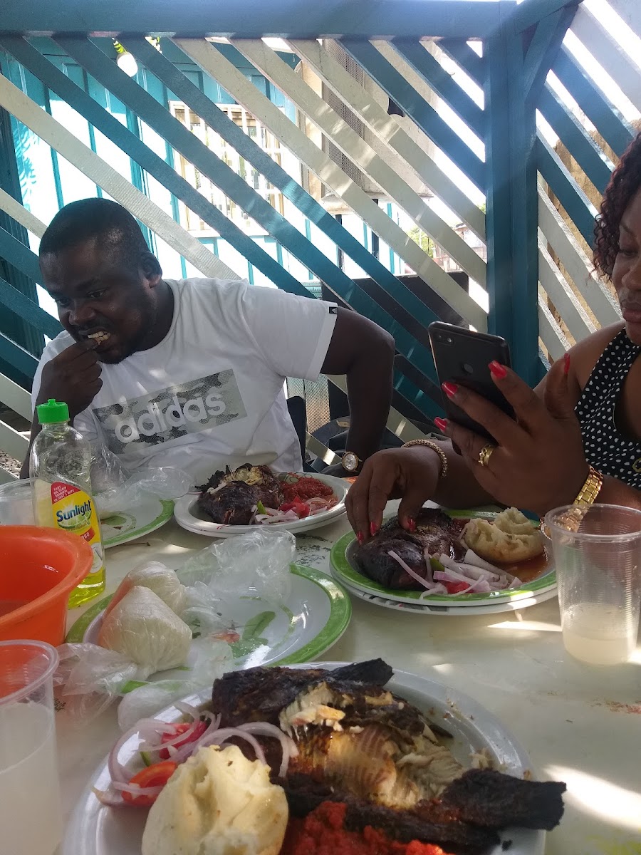 Feel At Home Tilapia Joint - Photo 6