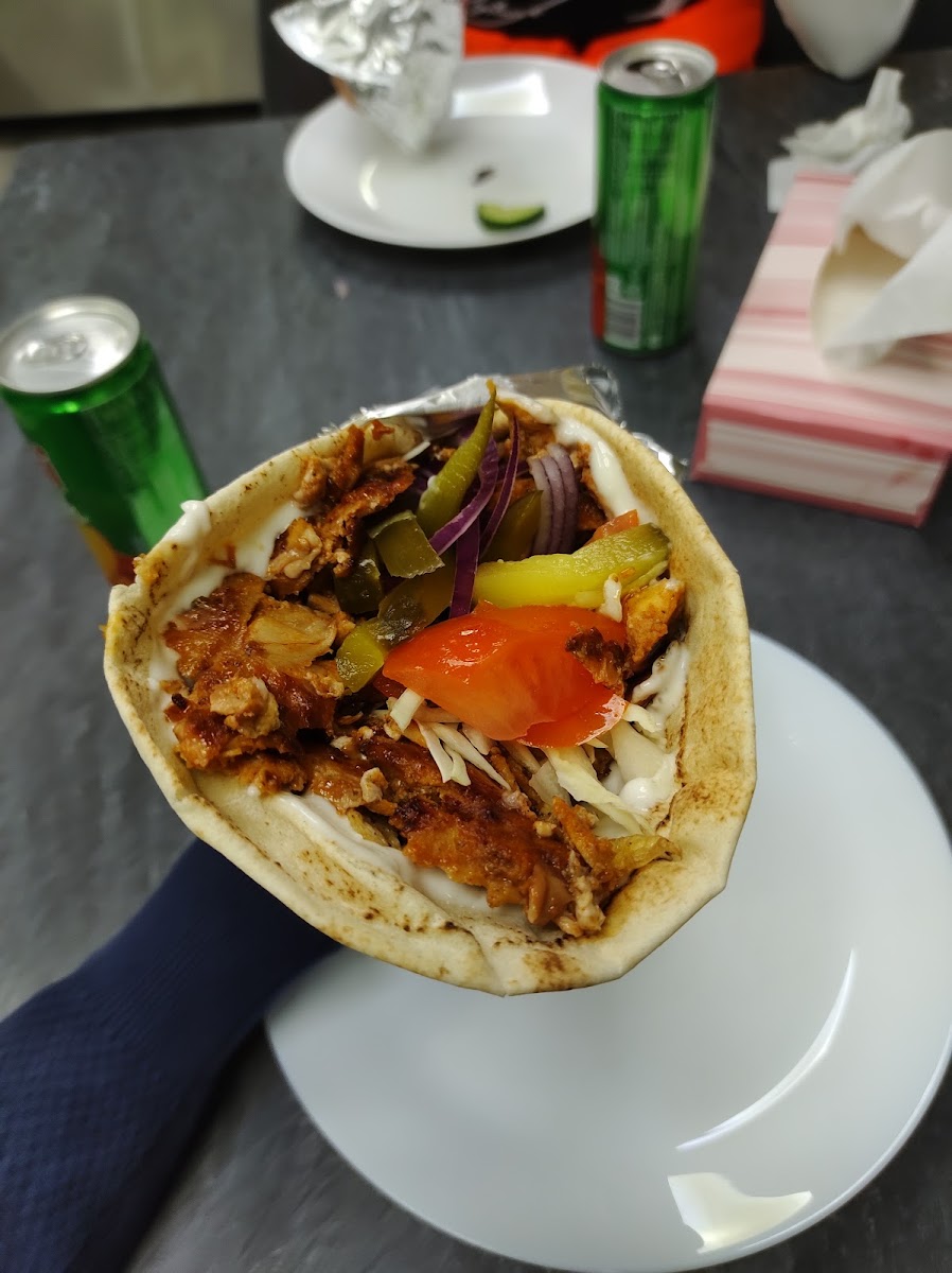 Romanian Food & Shawarma - Photo 2