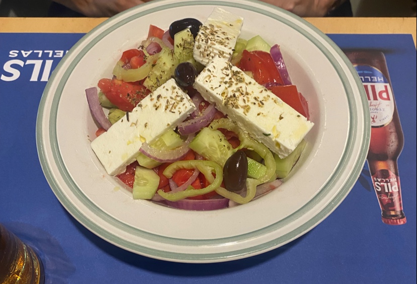 Restaurant Nikolas Grill - Photo 1