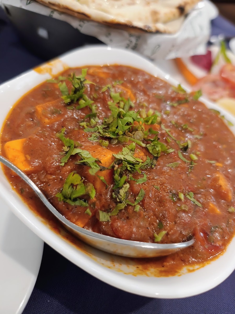 Jade Garden Restaurant - Photo 3