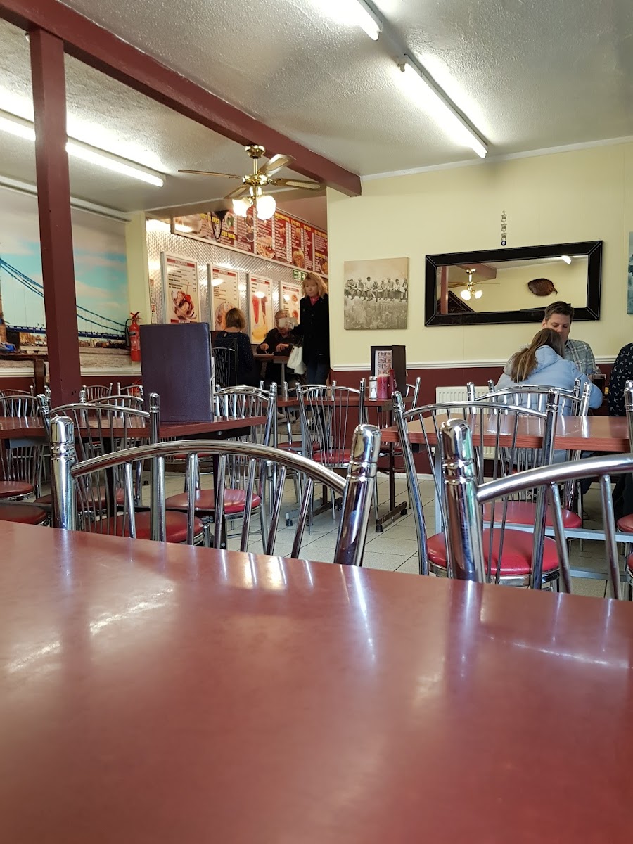 Deepcut Cafe - Photo 5