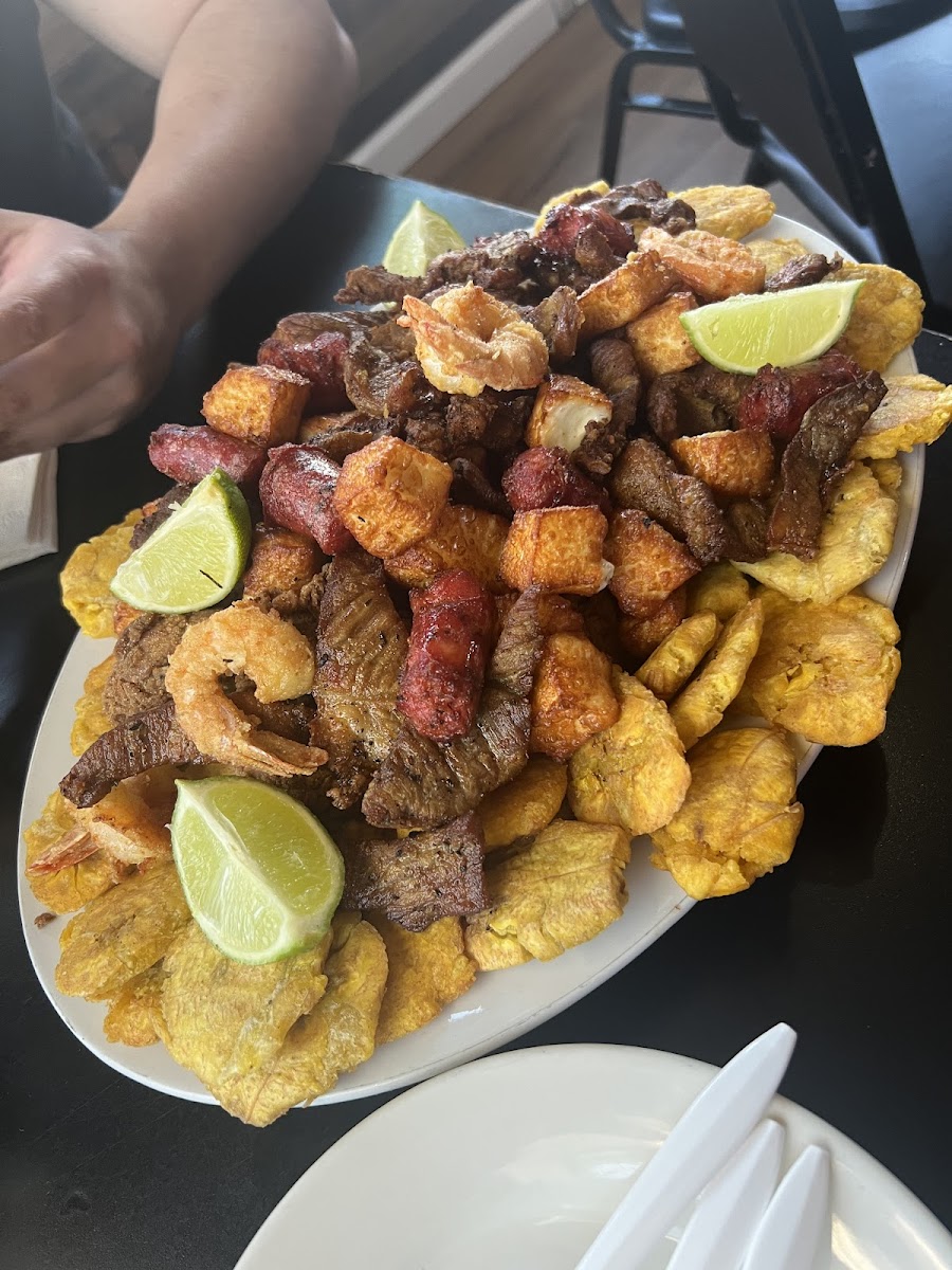 Santo Domingo Invita
