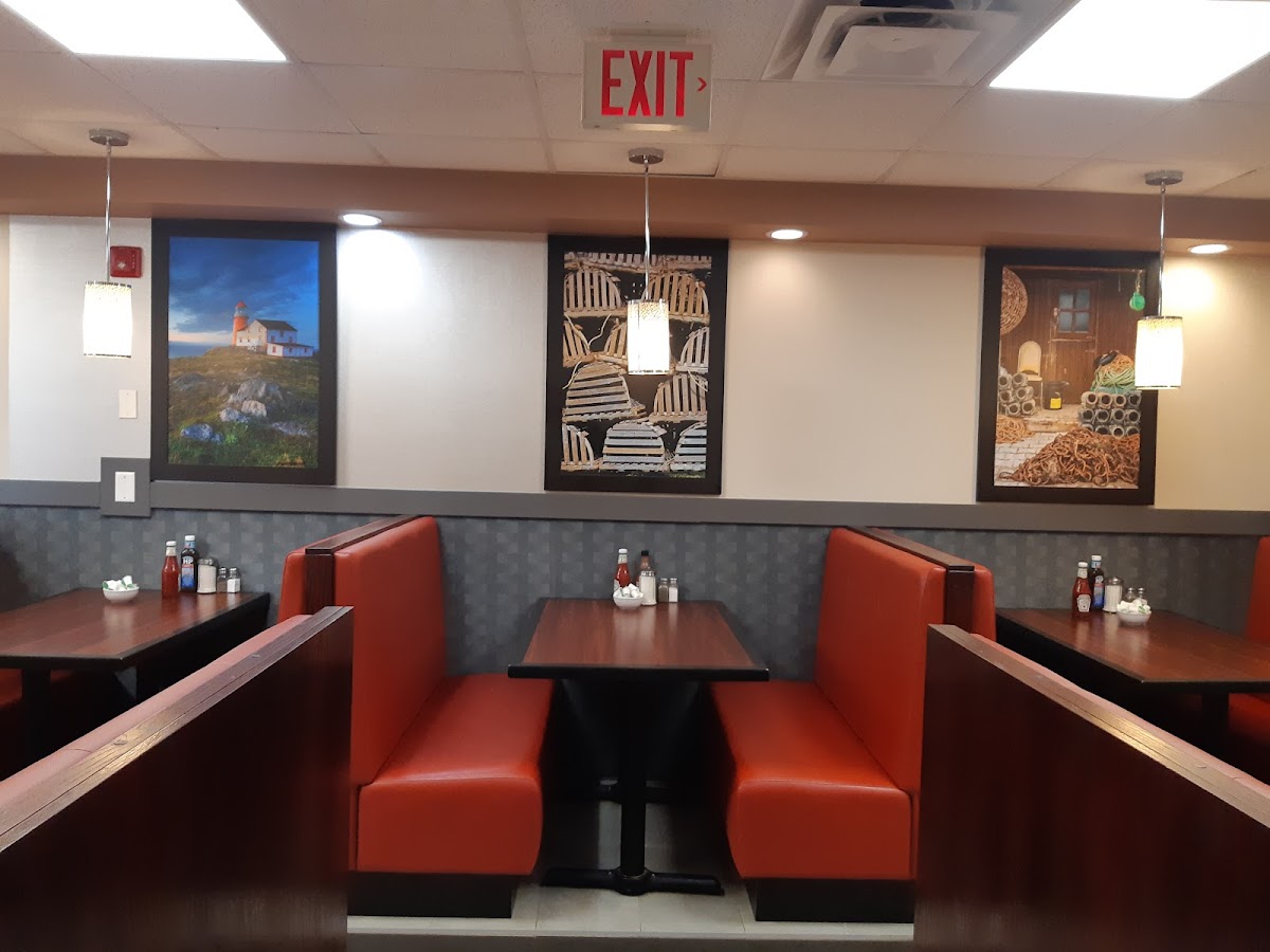 Ms. B's Family Restaurant - Photo 4